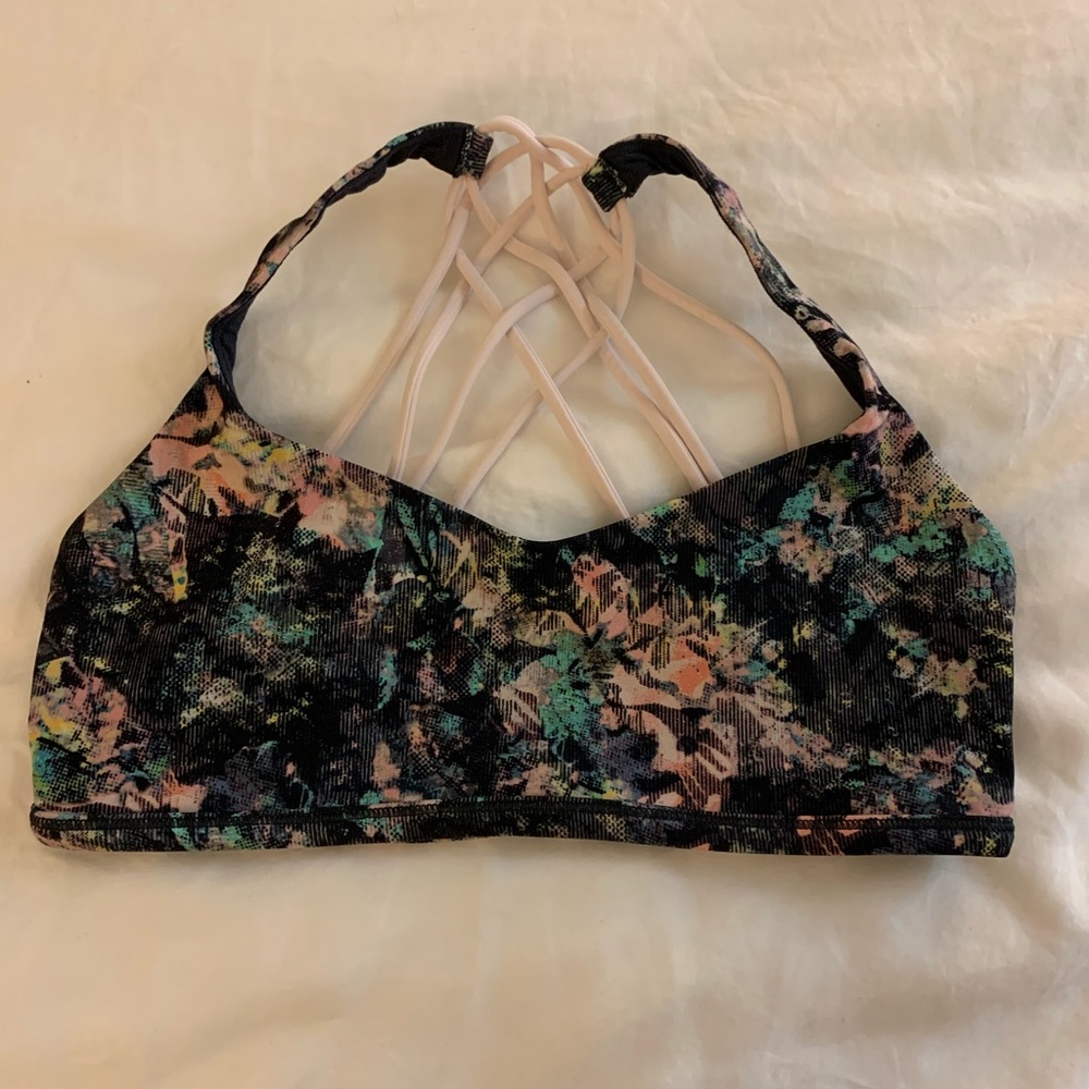 Lululemon Free to Be Wild Bra Size 8